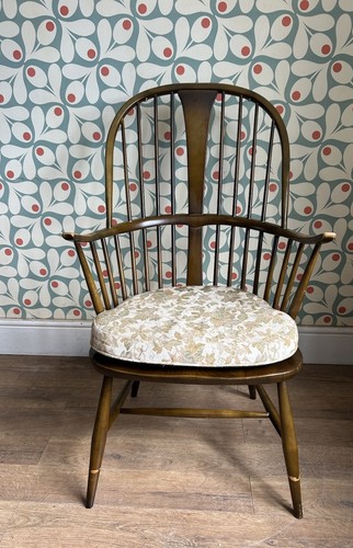 Ercol armchair model 472 gold - ercol,